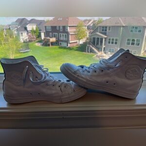 Selling Chuck Taylor All Star Leather Converse Shoes!